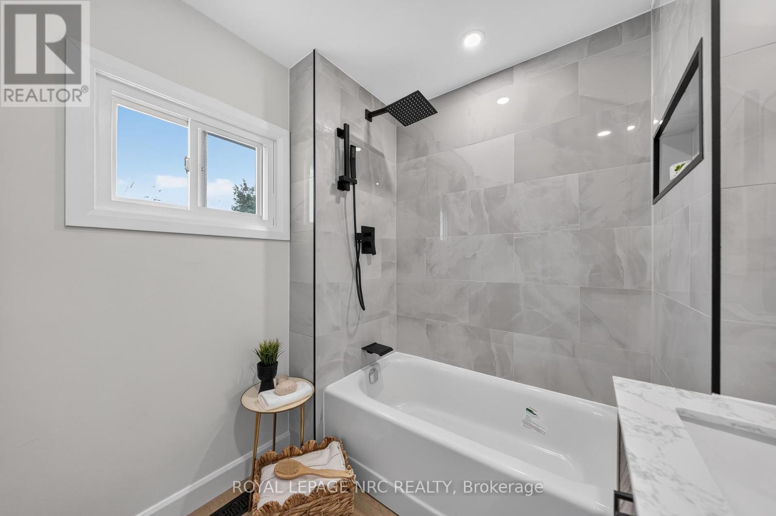 51 Queen Street S, Thorold, Ontario  L2V 3N2 - Photo 31 - X13799986