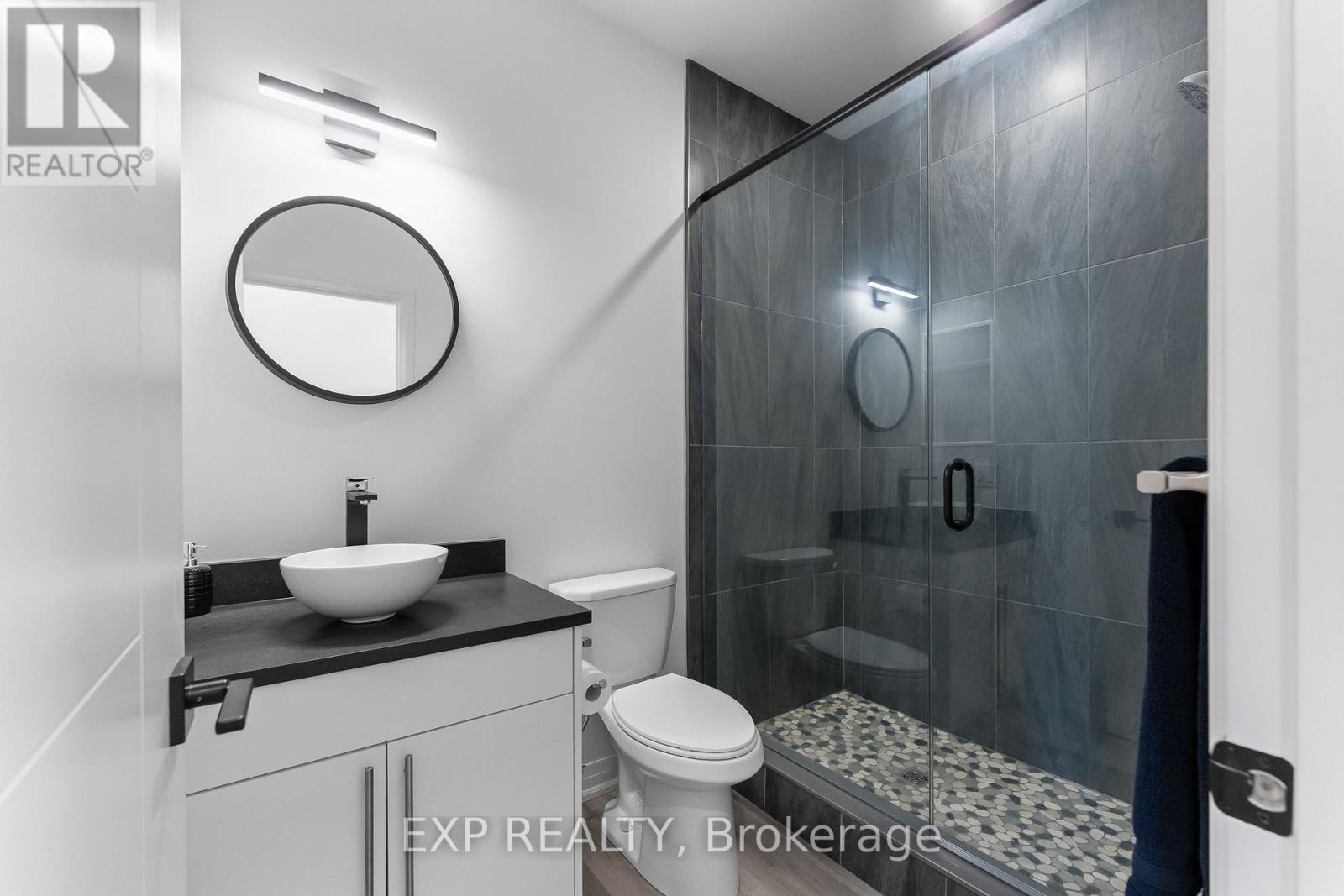 7365 Jonathan Drive, Niagara Falls, Ontario  L2H 3T3 - Photo 16 - X13800210