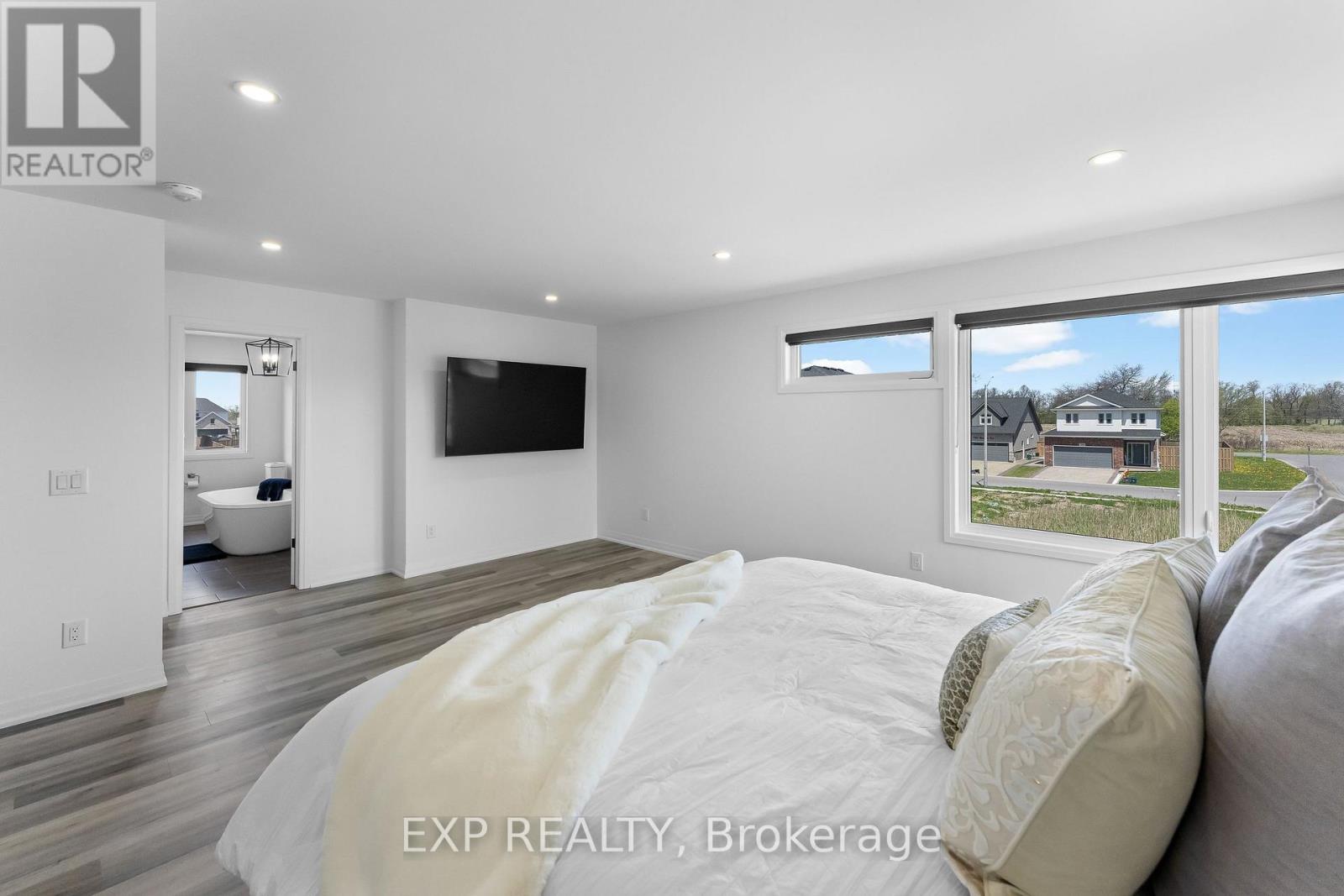 7365 Jonathan Drive, Niagara Falls, Ontario  L2H 3T3 - Photo 25 - X13800210
