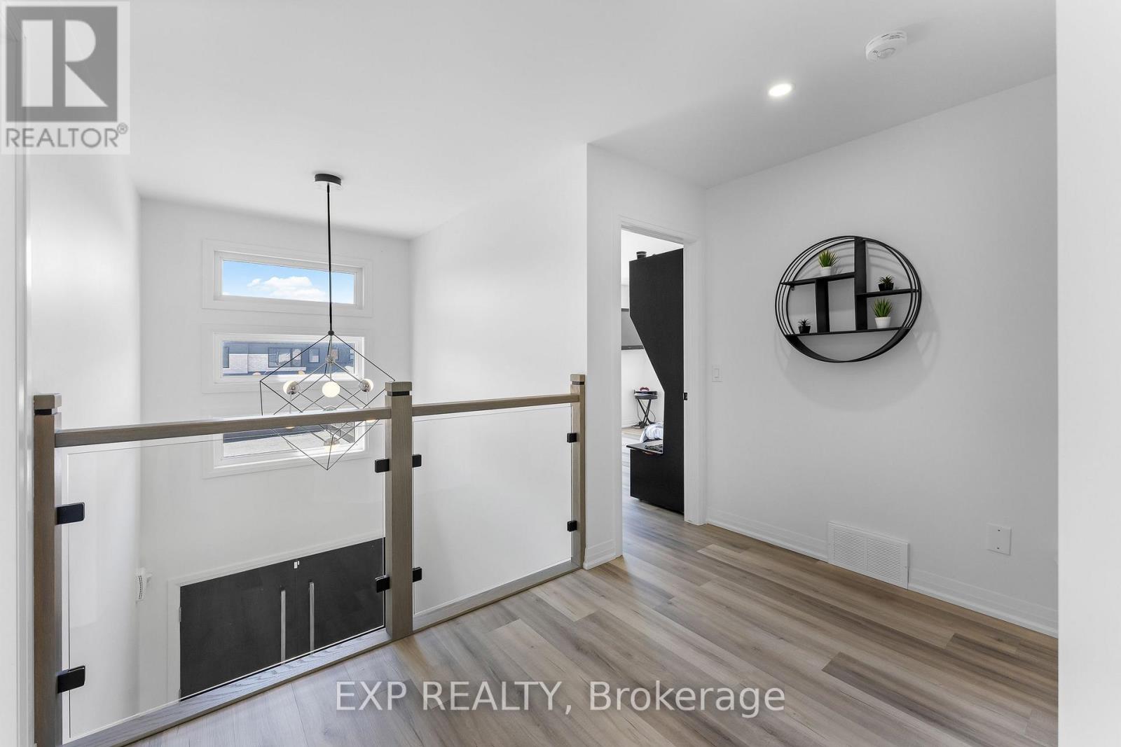 7365 Jonathan Drive, Niagara Falls, Ontario  L2H 3T3 - Photo 26 - X13800210