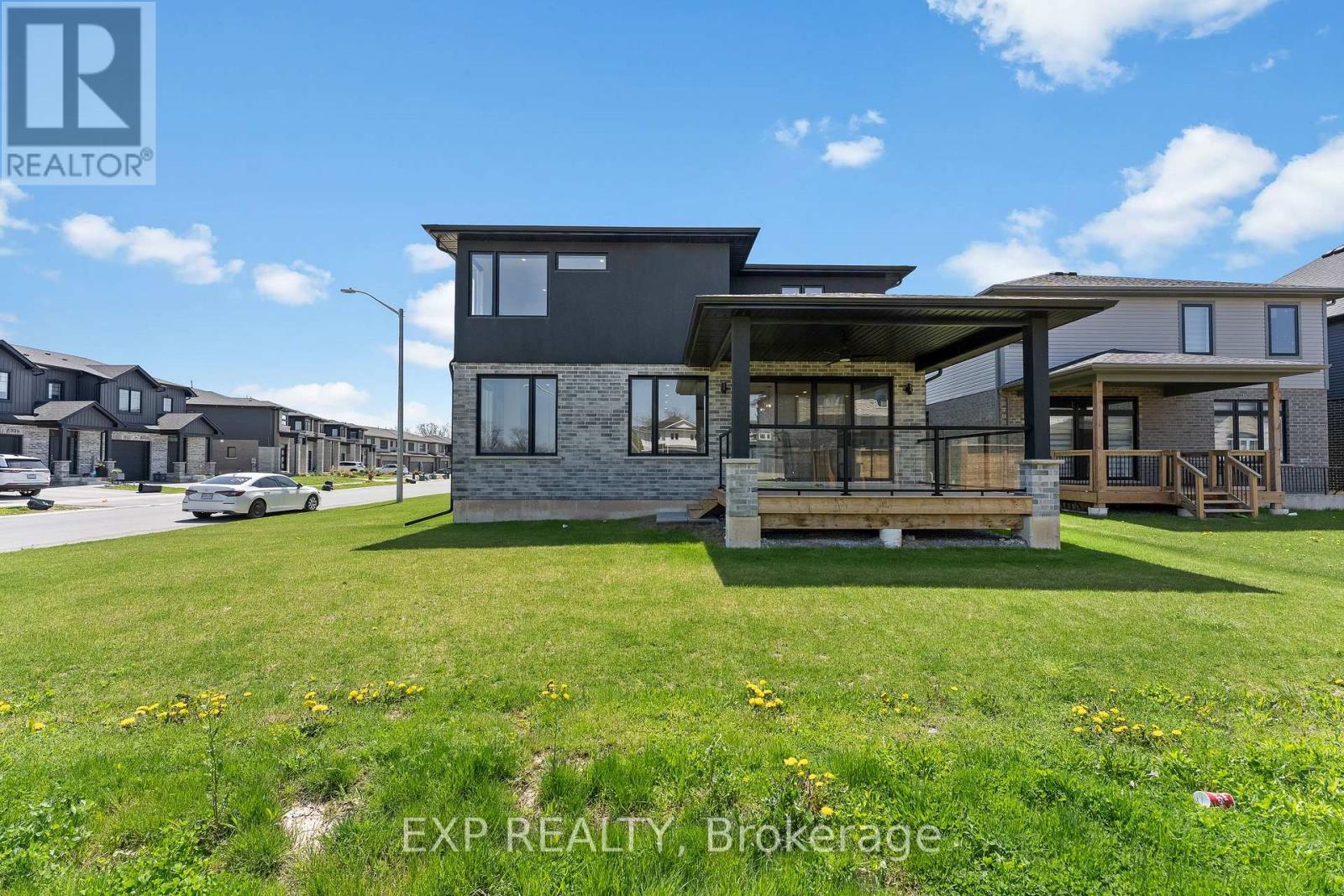 7365 Jonathan Drive, Niagara Falls, Ontario  L2H 3T3 - Photo 35 - X13800210