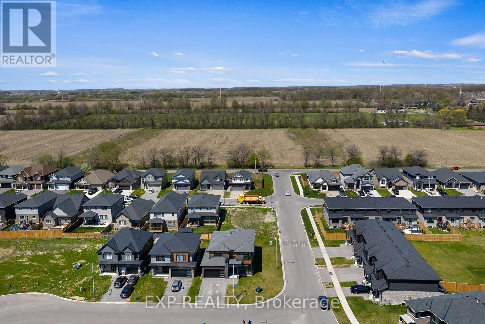 7365 Jonathan Drive, Niagara Falls, Ontario  L2H 3T3 - Photo 39 - X13800210