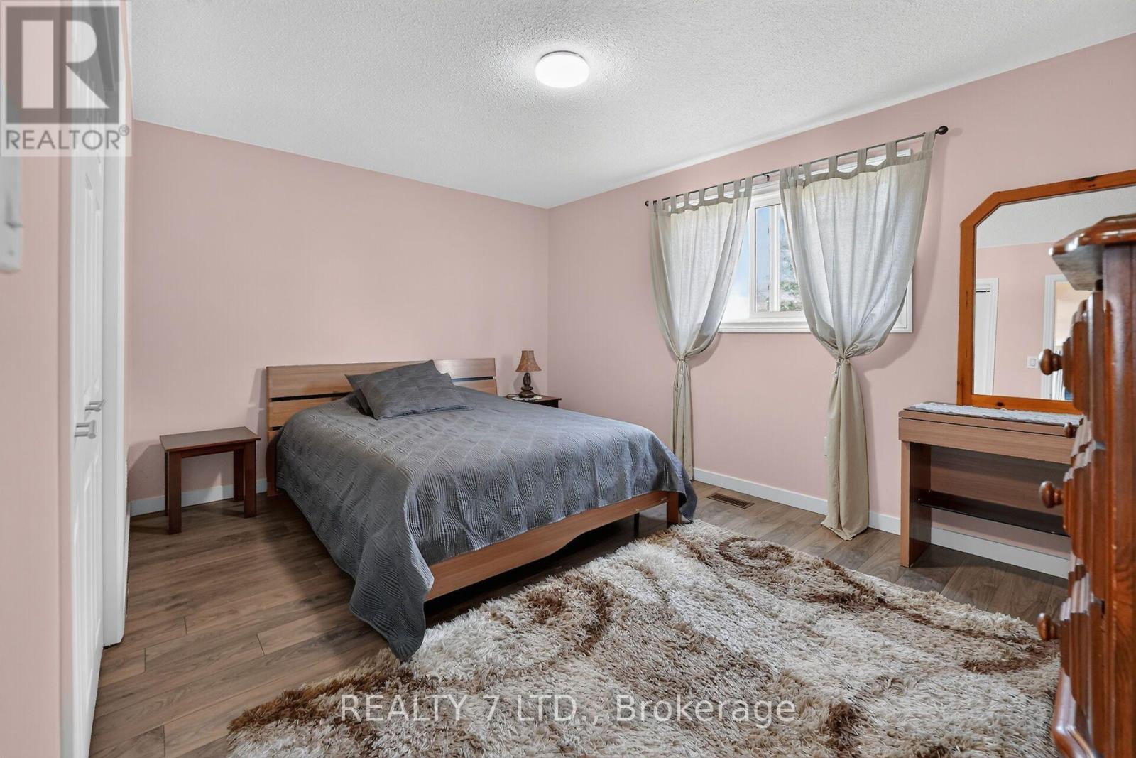 54 Cowan Drive, Thorold, Ontario  L2V 4Y9 - Photo 12 - X13800282