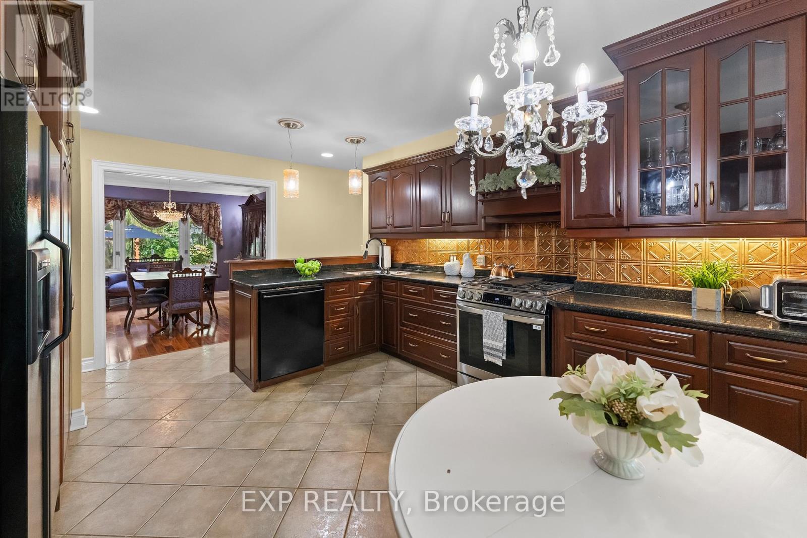 1110 Centre Street, Pelham, Ontario  L0S 1C0 - Photo 10 - X13800354