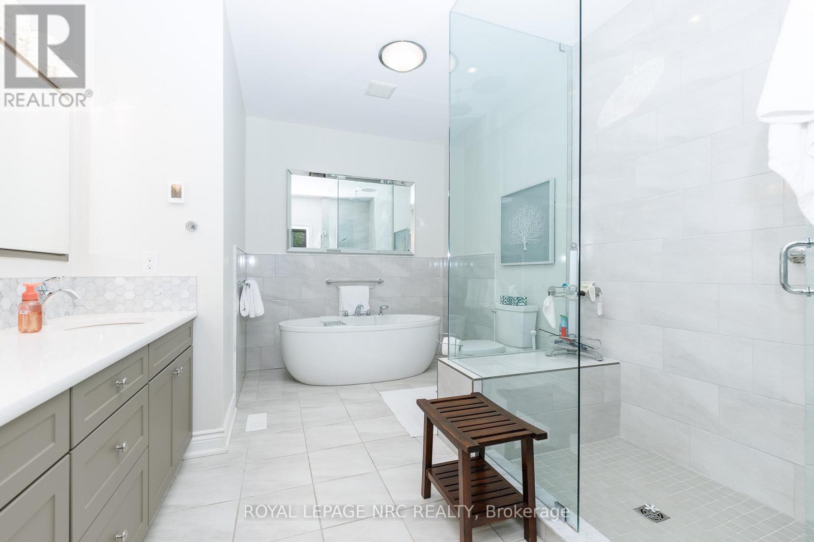 23 Francesco Crescent, St. Catharines, Ontario  L2S 4C7 - Photo 18 - X13800748