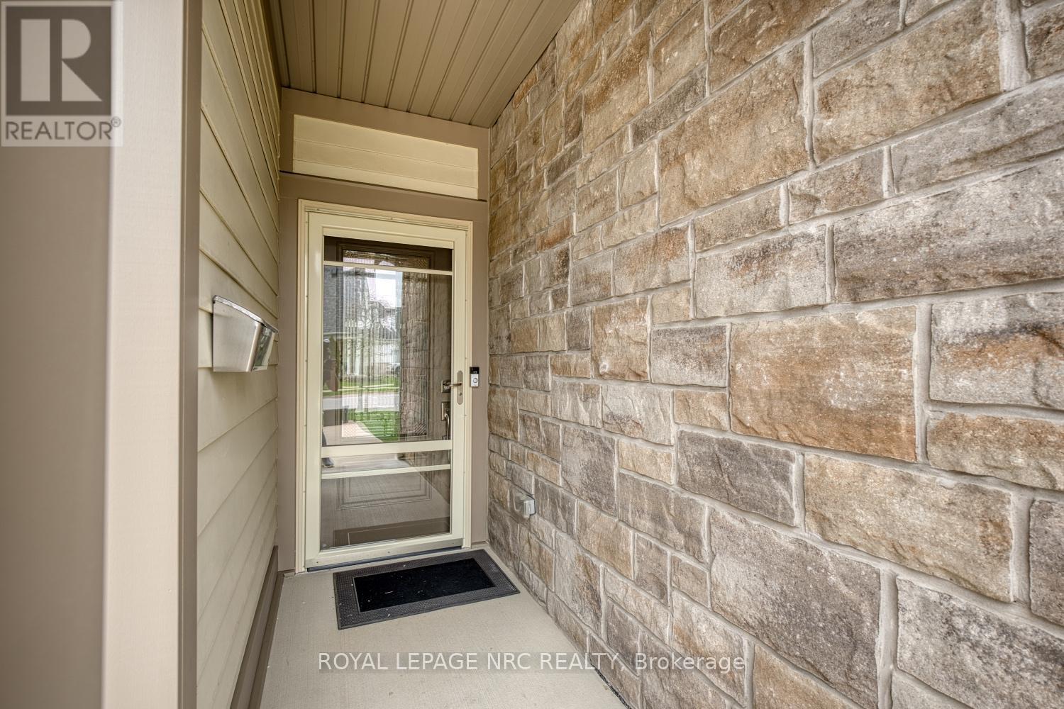 23 Francesco Crescent, St. Catharines, Ontario  L2S 4C7 - Photo 4 - X13800748