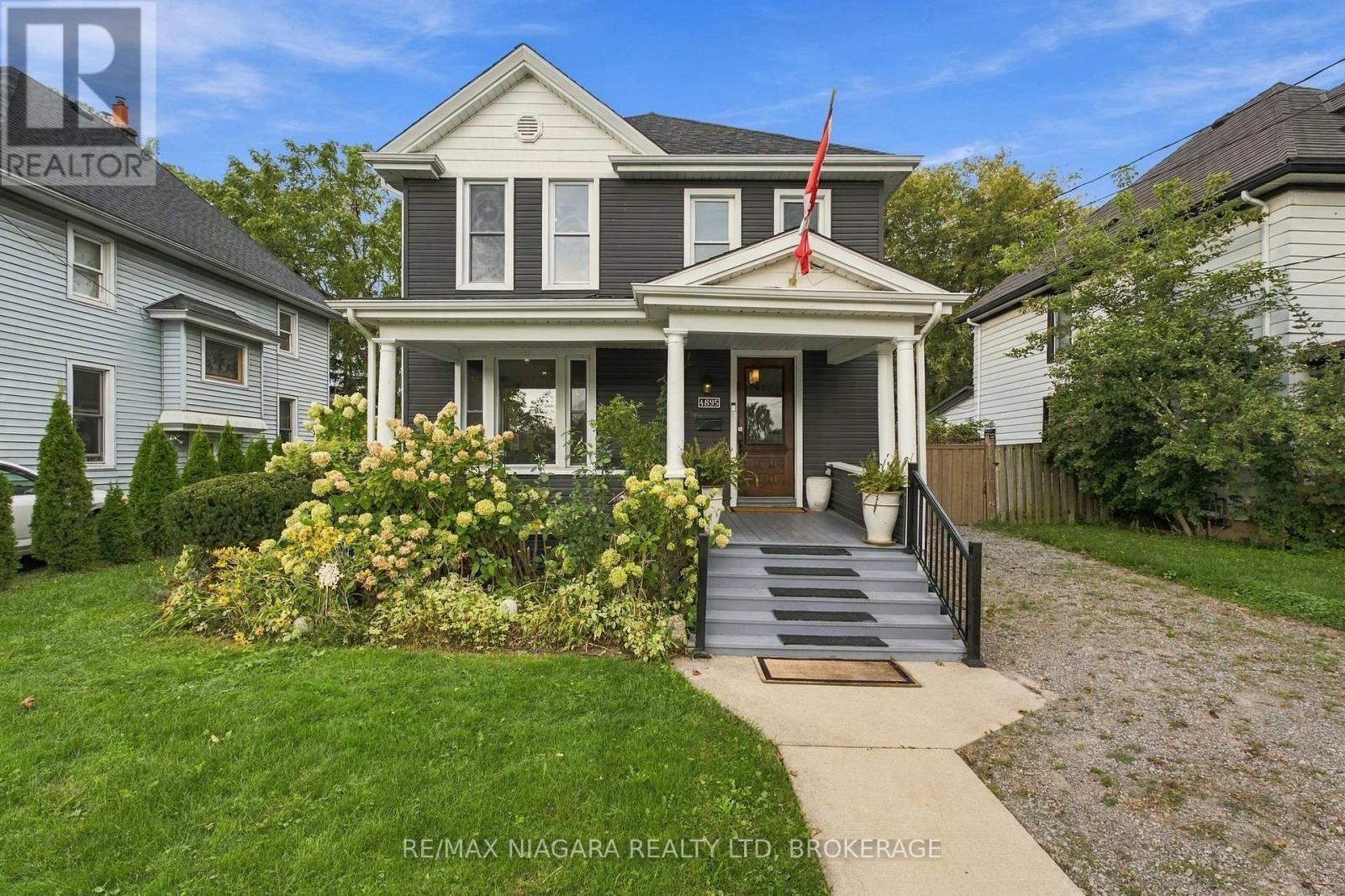 4895 Crysler Avenue, Niagara Falls, Ontario  L2E 3W5 - Photo 2 - X13800808