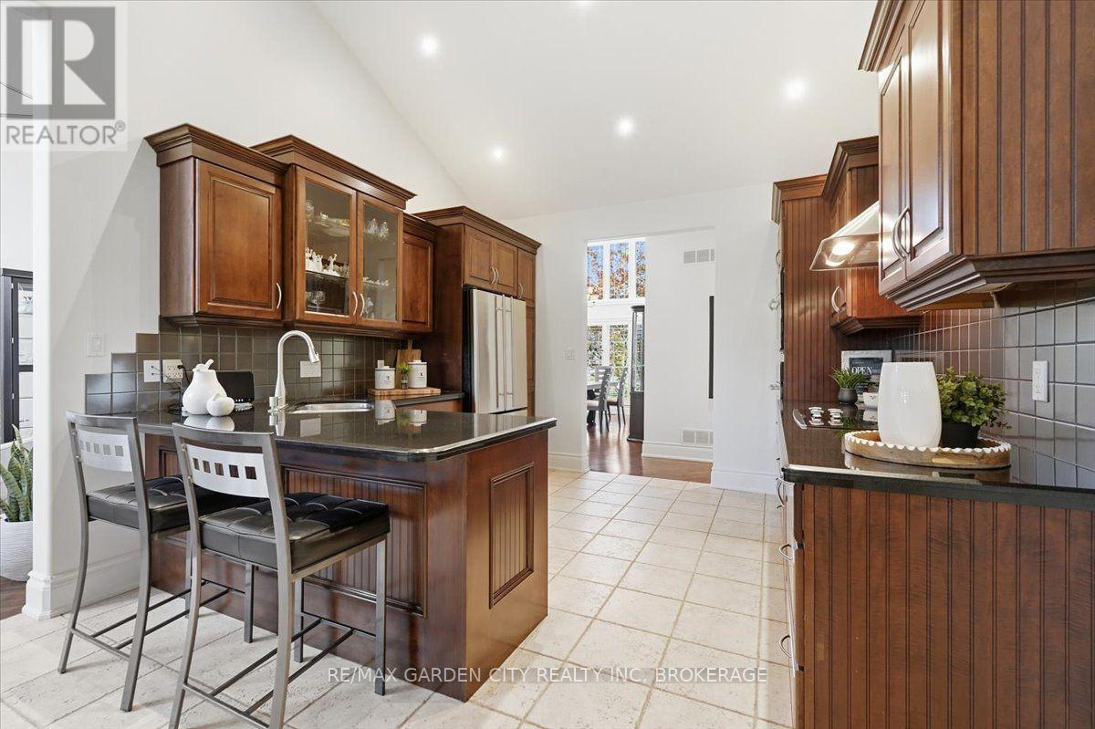 38 Addison Drive, St. Catharines, Ontario  L2S 4B7 - Photo 11 - X13801544