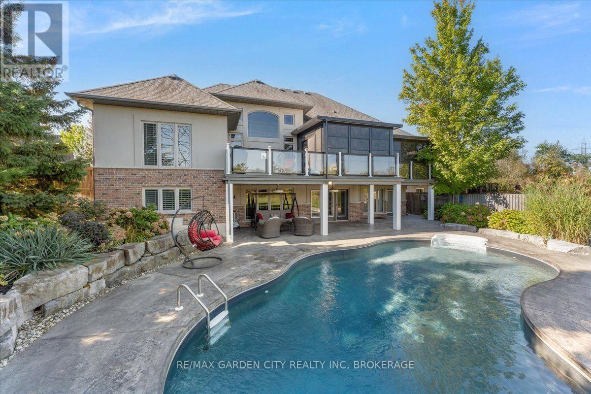 38 Addison Drive, St. Catharines, Ontario  L2S 4B7 - Photo 2 - X13801544