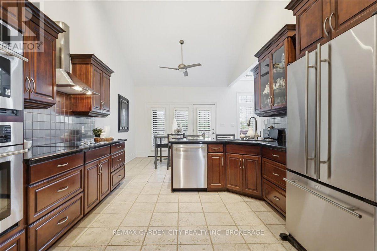 38 Addison Drive, St. Catharines, Ontario  L2S 4B7 - Photo 8 - X13801544