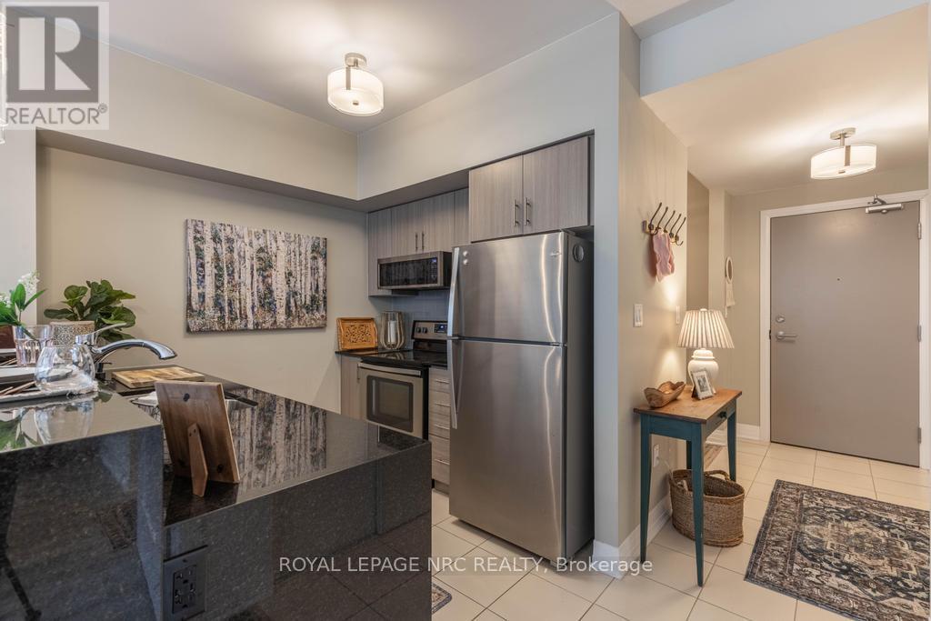 412 - 10 Concord Place, Grimsby, Ontario  L3M 0G6 - Photo 8 - X13802250