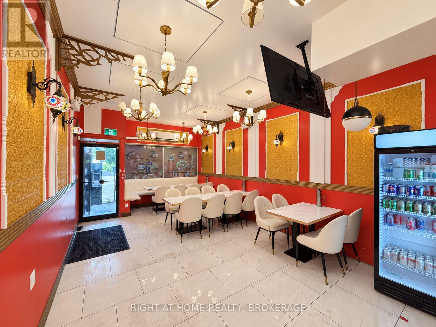 5920 Main Street, Niagara Falls, Ontario  L2G 5Z8 - Photo 4 - X13805208