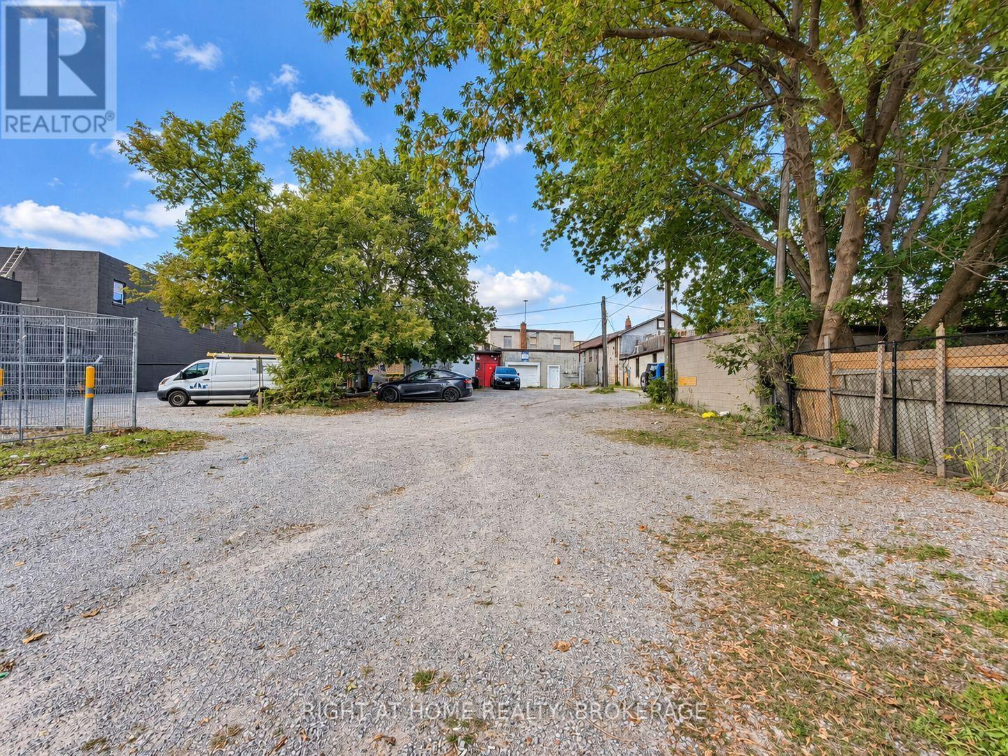 5920 Main Street, Niagara Falls, Ontario  L2G 5Z8 - Photo 6 - X13805208