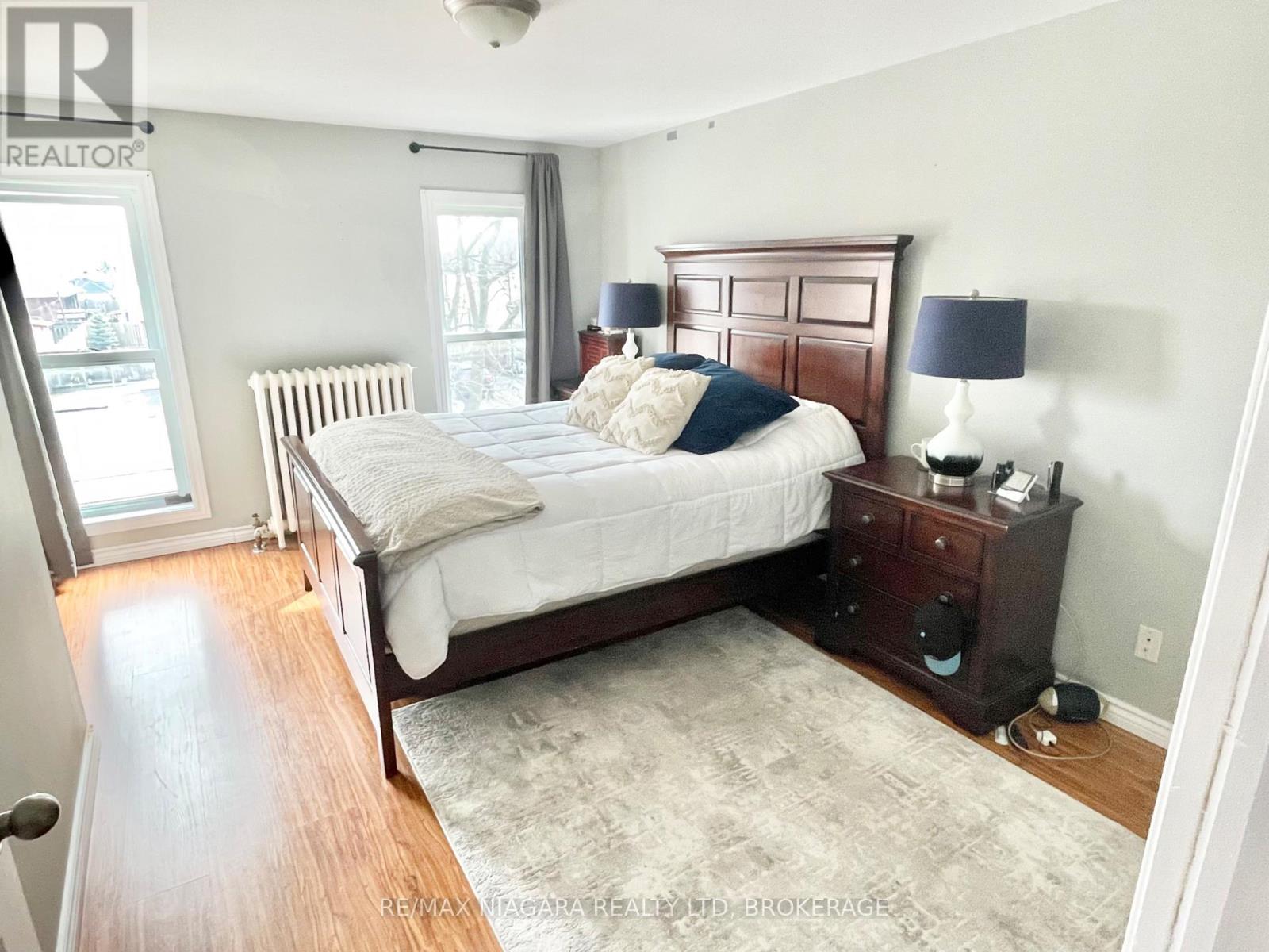 Upper - 215 Mcalpine Avenue S, Welland, Ontario  L3B 1T8 - Photo 5 - X13805224