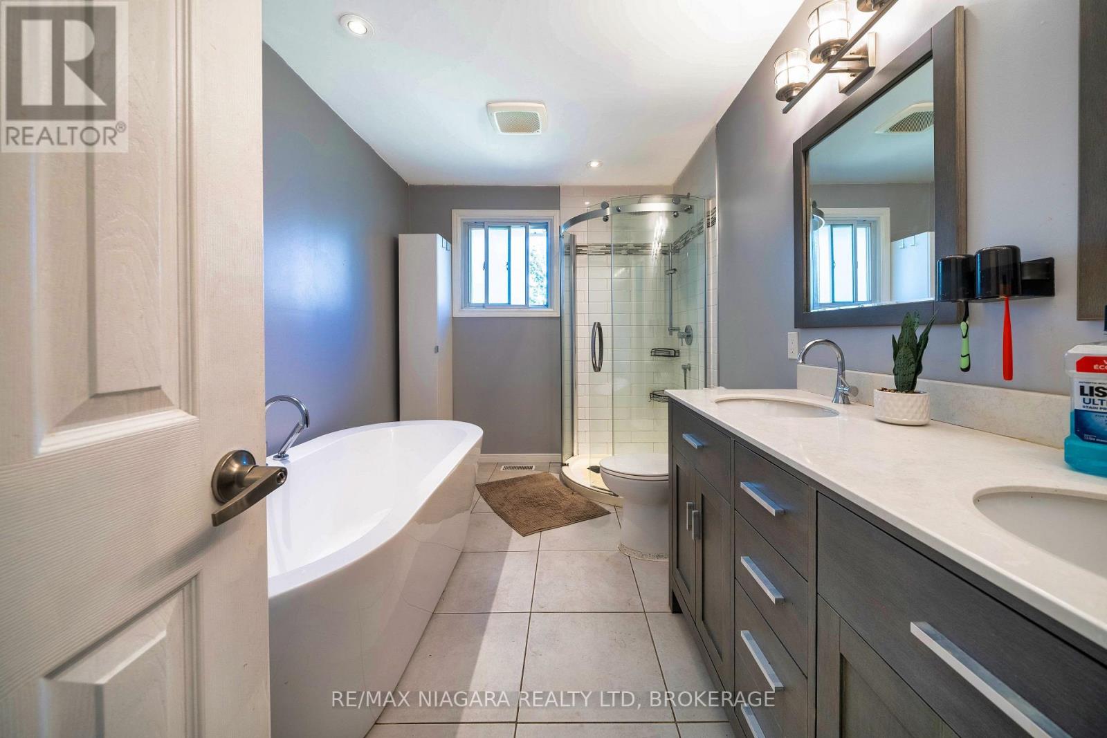 7107 Woodgate Street, Niagara Falls, Ontario  L2J 3G4 - Photo 18 - X13805778
