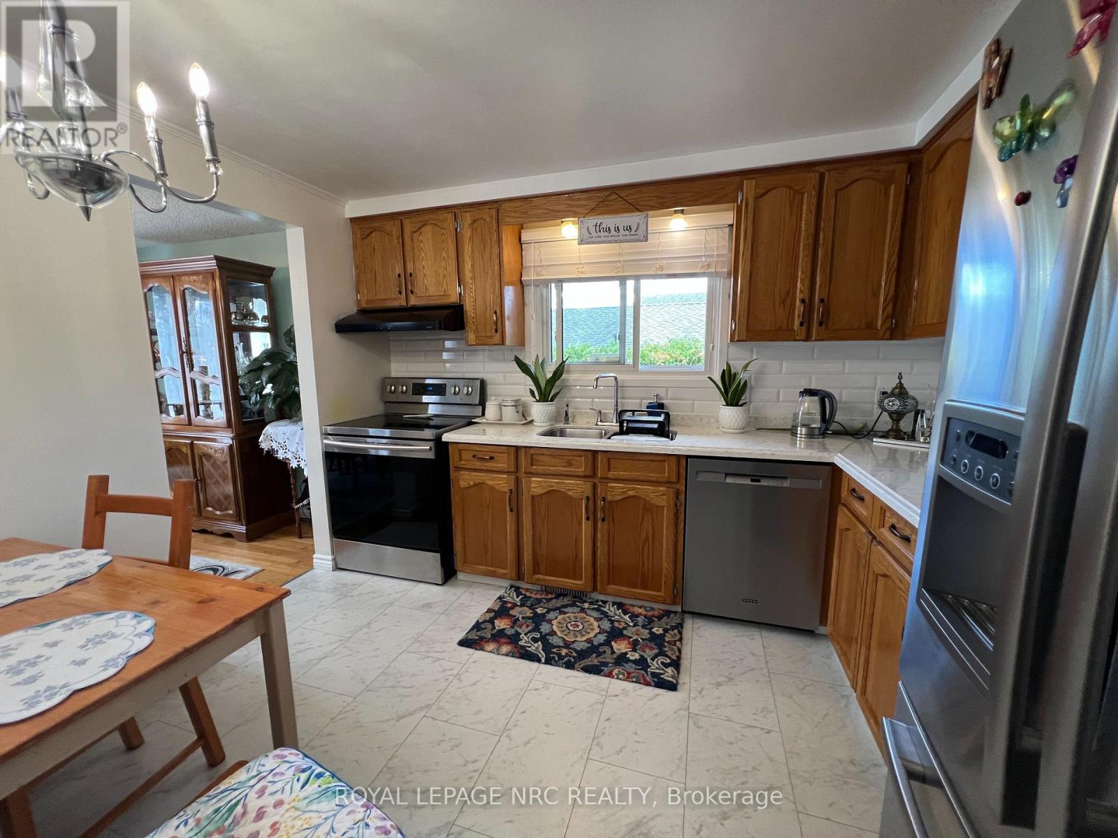 127 Keefer Road, Thorold, Ontario  L2V 4N1 - Photo 8 - X13805900