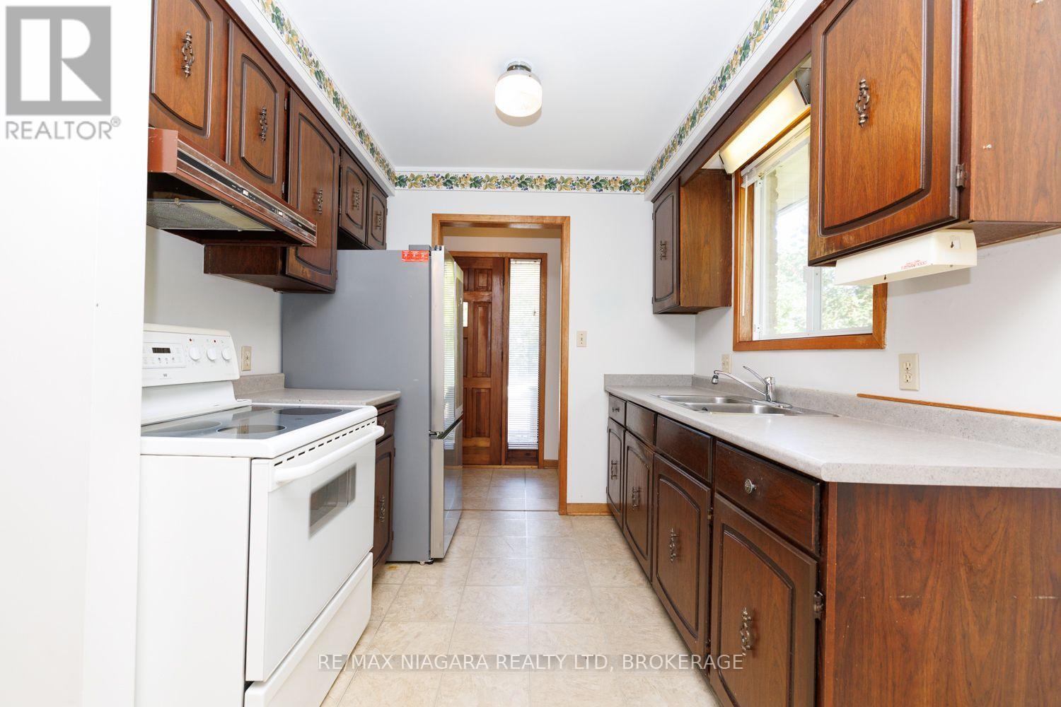4166 Chippawa Parkway, Niagara Falls, Ontario  L2G 6E5 - Photo 11 - X13806564