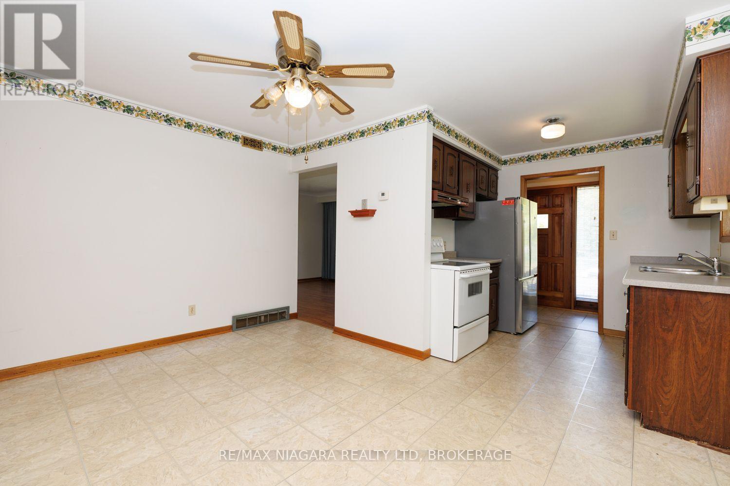 4166 Chippawa Parkway, Niagara Falls, Ontario  L2G 6E5 - Photo 12 - X13806564