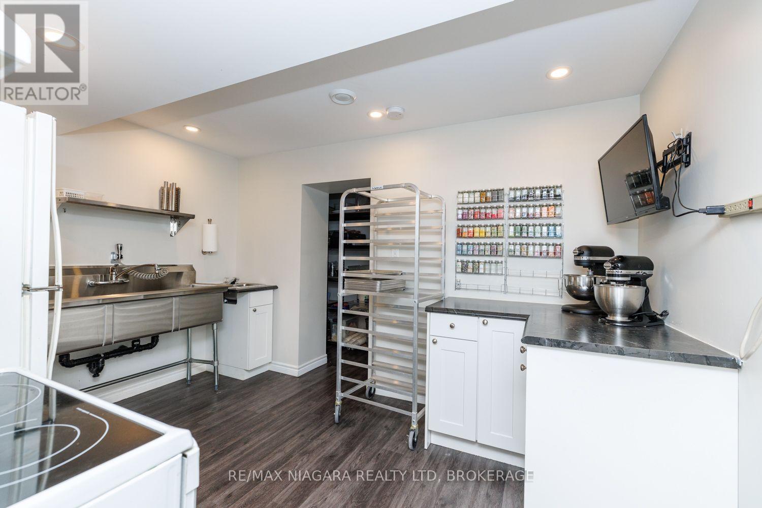 121 Garon Avenue, Welland, Ontario  L3B 1B7 - Photo 25 - X13806768