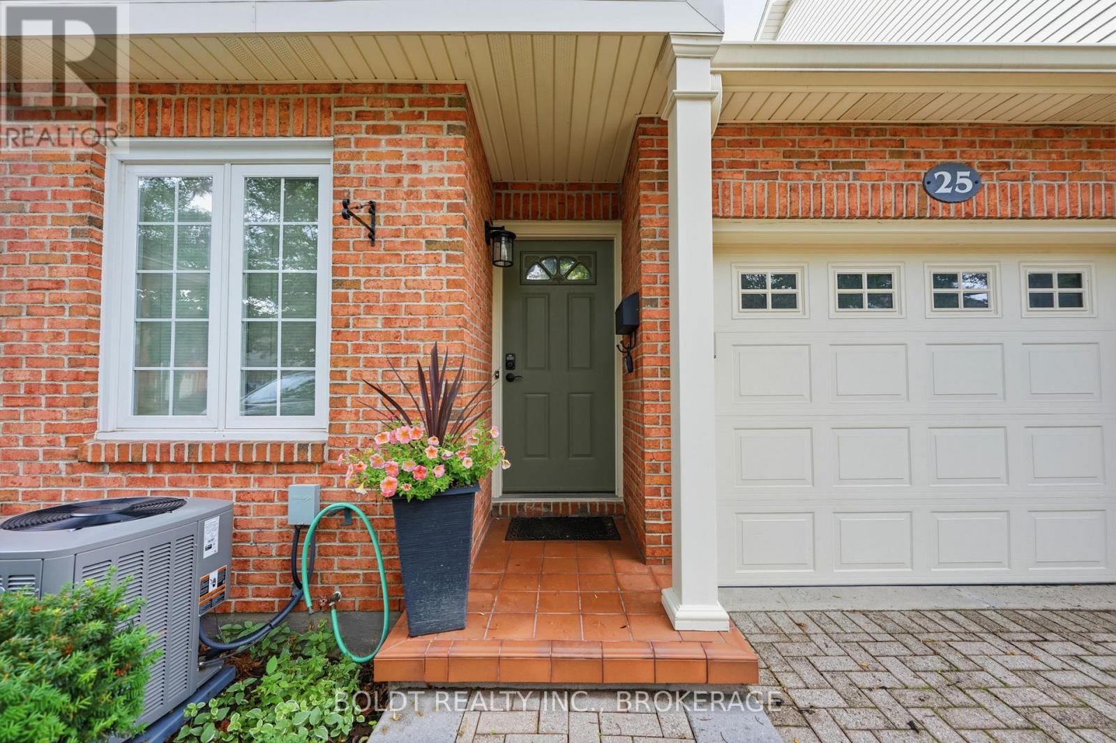 25 - 275 Pelham Road, St. Catharines, Ontario  L2S 3B9 - Photo 2 - X13807368