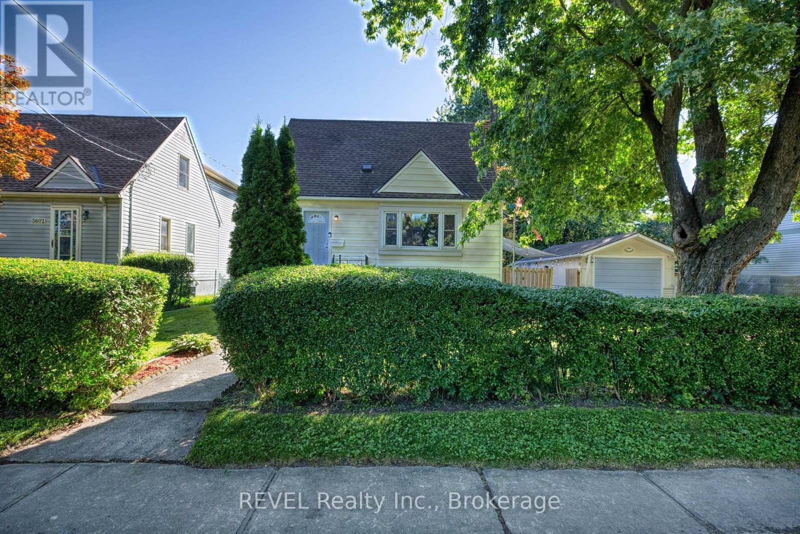 5608 Glamis Crescent, Niagara Falls, Ontario  L2G 1G3 - Photo 4 - X13808104