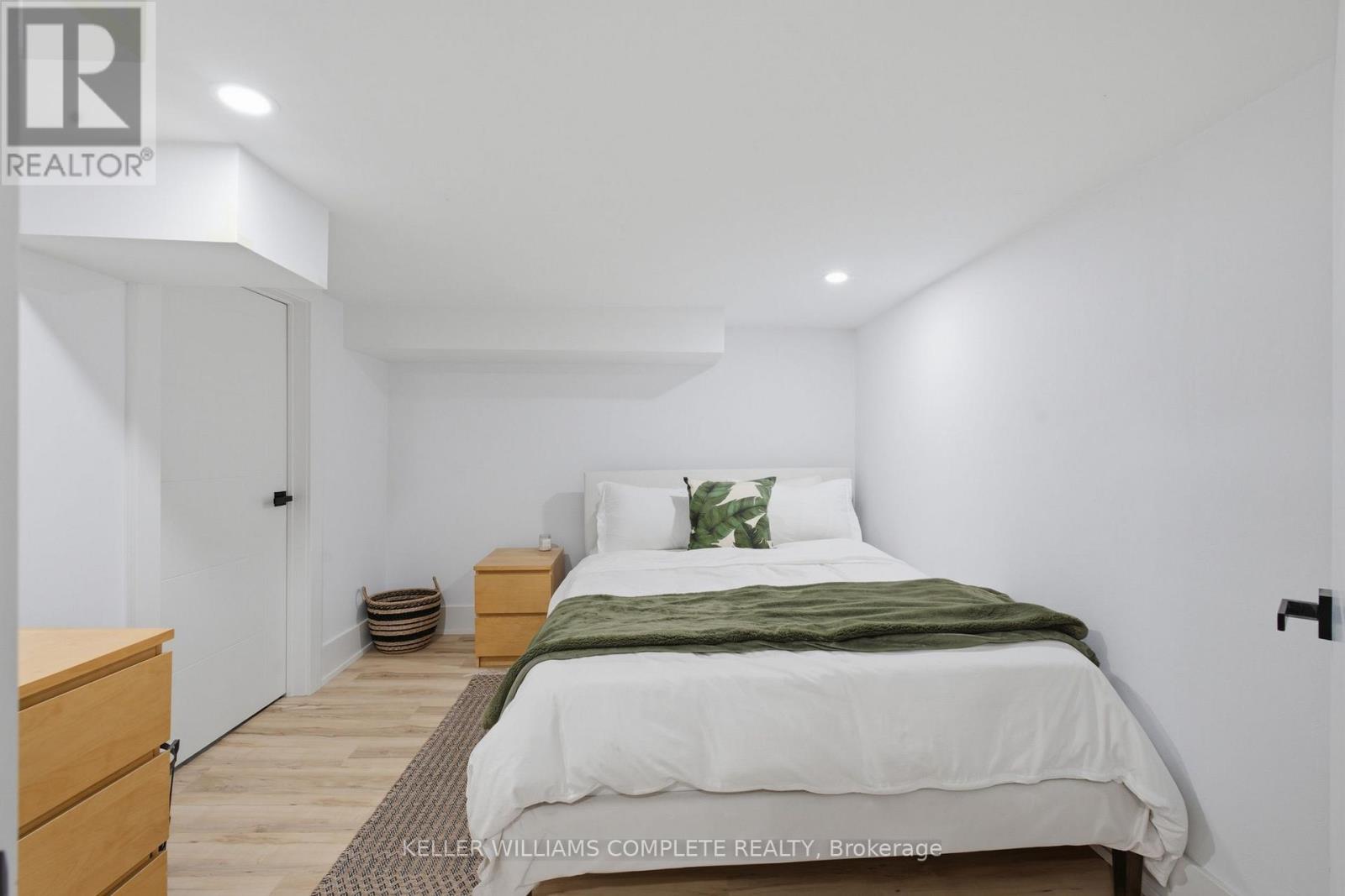 409 Ontario Street, Grimsby, Ontario  L3M 3H6 - Photo 27 - X13808270