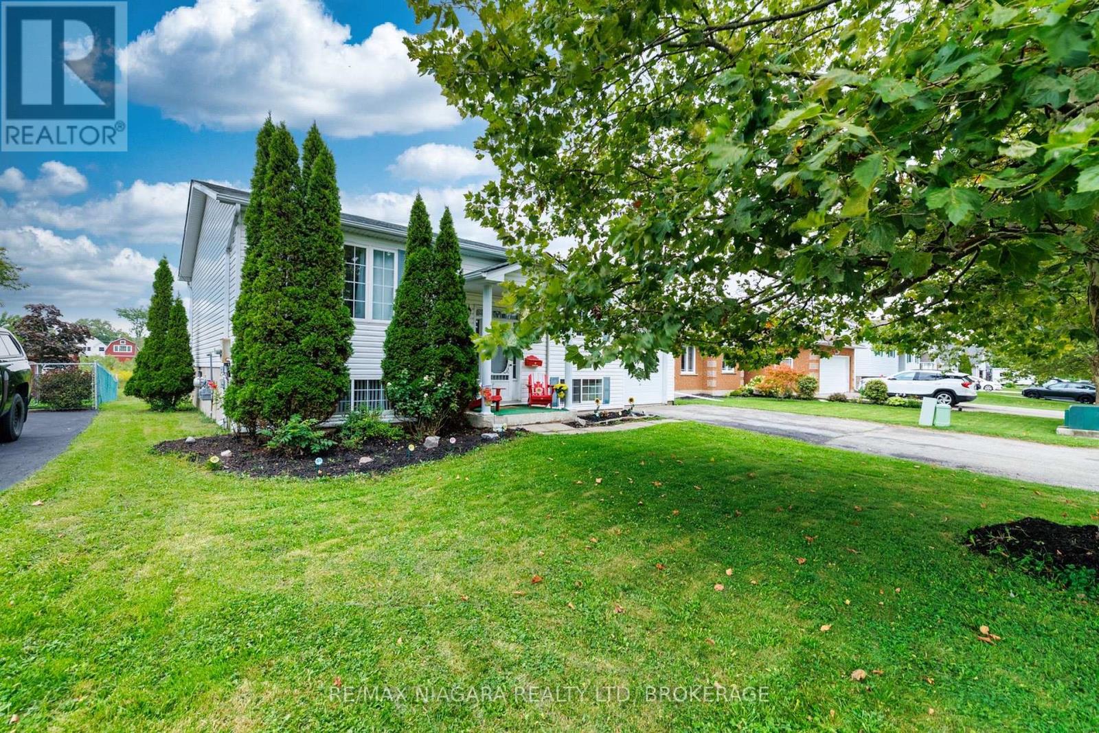 3626 Hill Street, Fort Erie, Ontario  L0S 1S0 - Photo 3 - X13808460