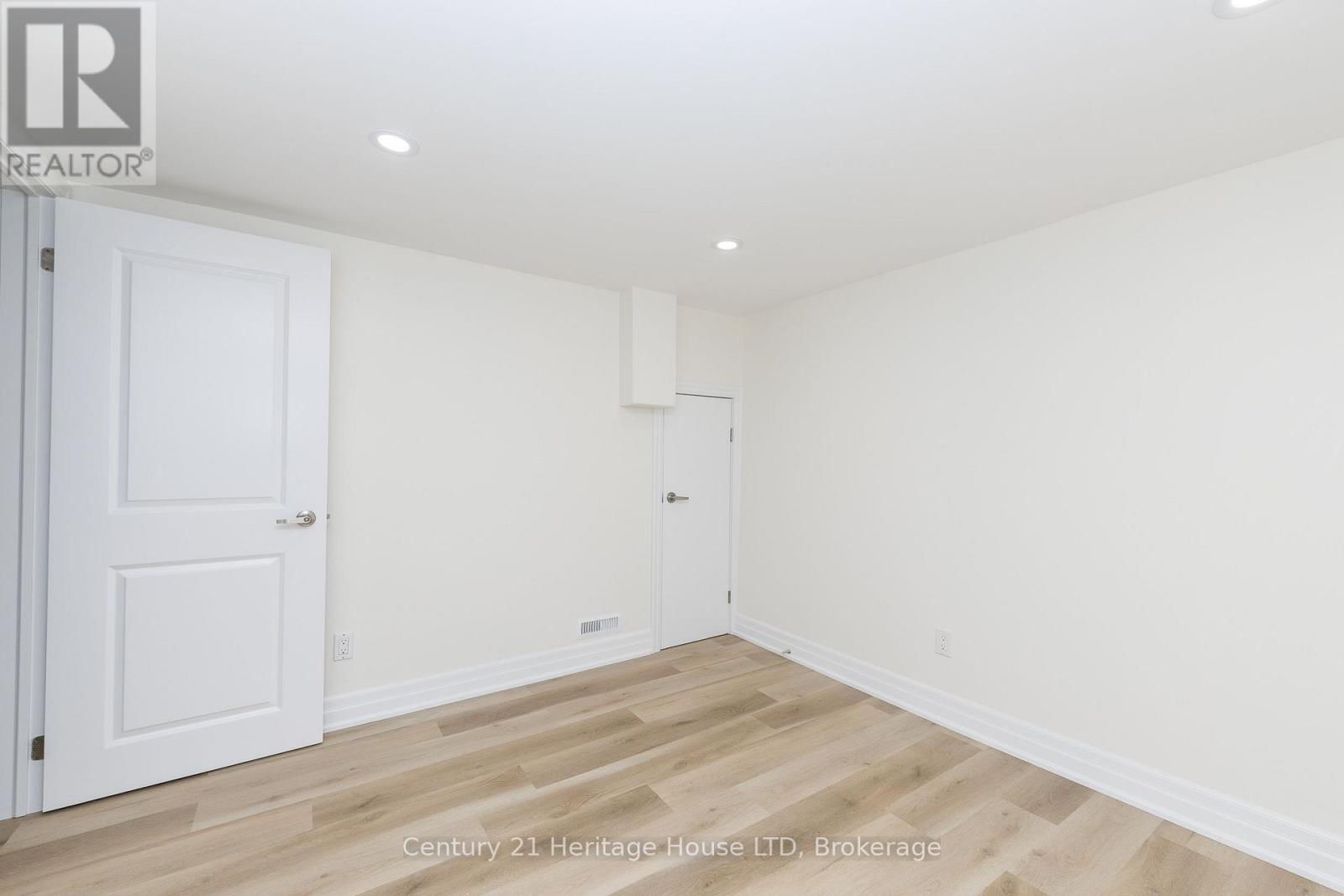 Basement - 37 Coronation Boulevard, St. Catharines, Ontario  L2S 2V2 - Photo 8 - X13808500