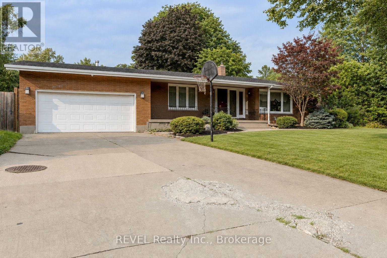 7285 ROLLING ACRES CRESCENT, Niagara Falls, Ontario