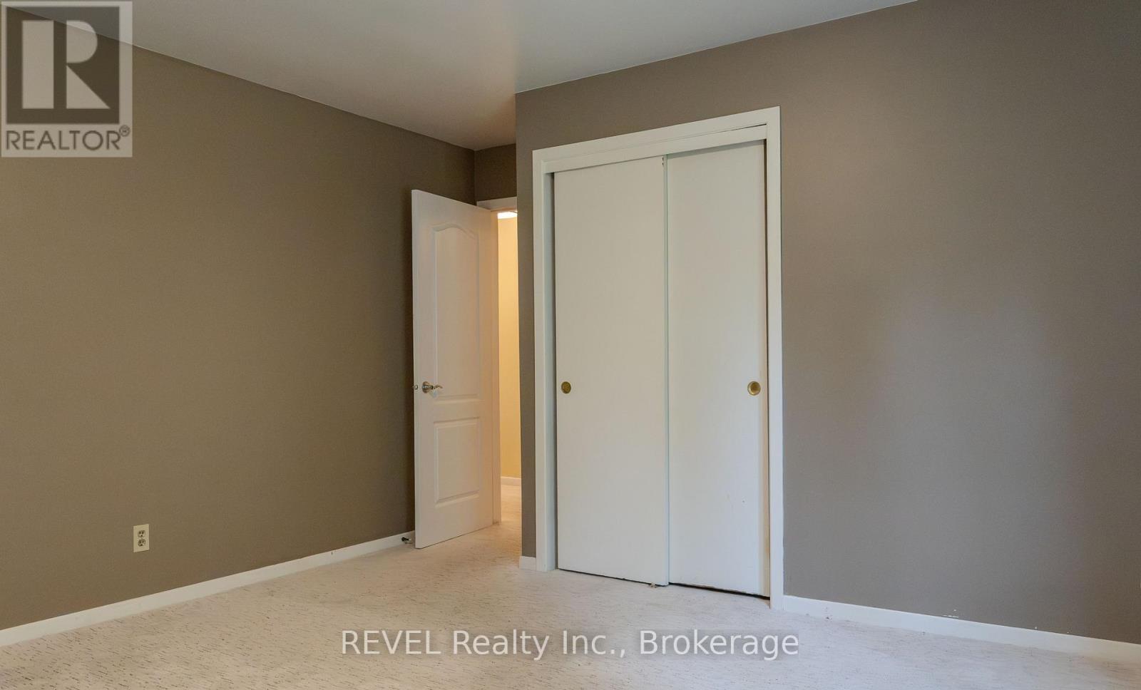 7285 Rolling Acres Crescent, Niagara Falls, Ontario  L2J 1E5 - Photo 17 - X13808746