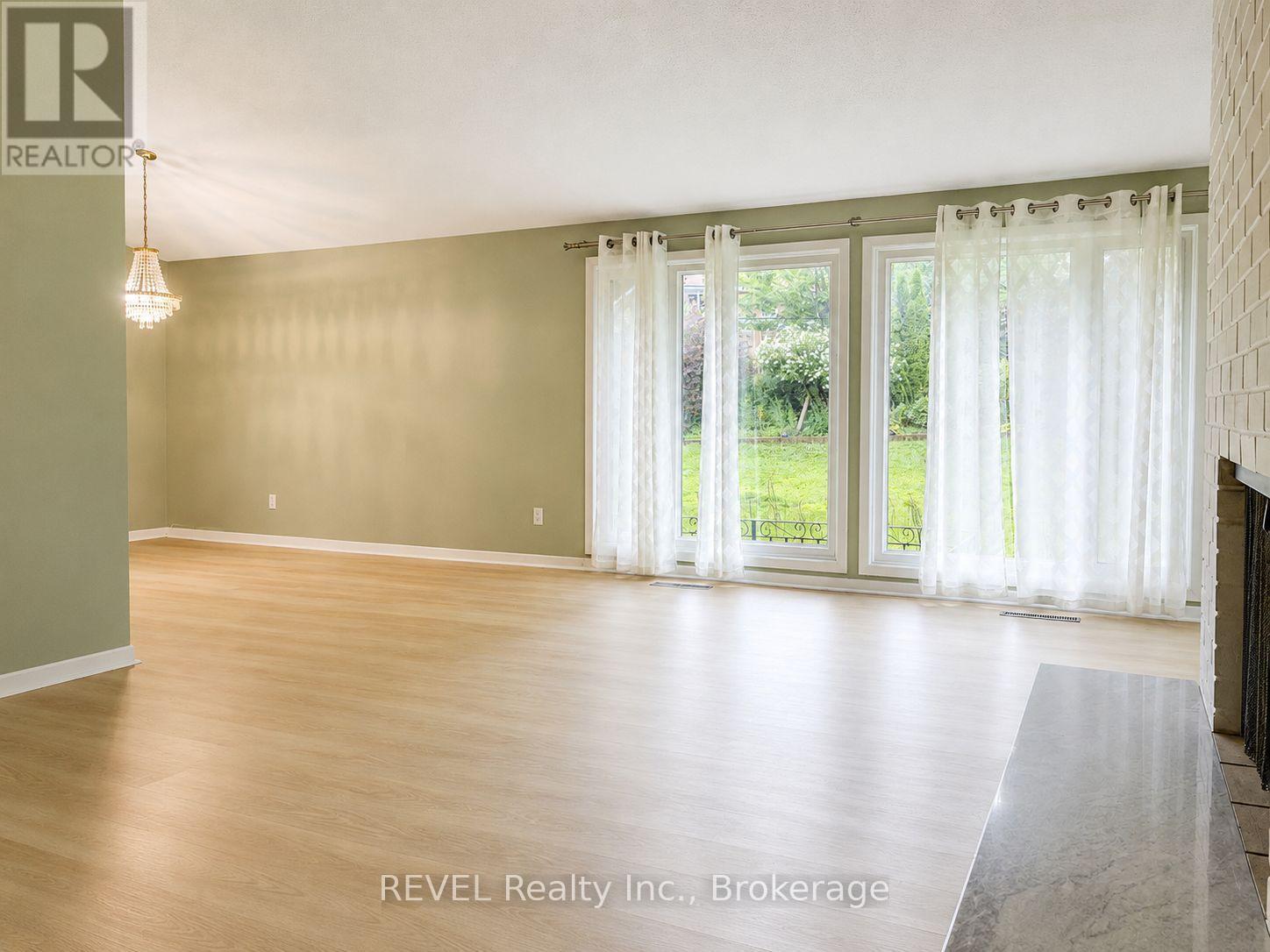 7285 Rolling Acres Crescent, Niagara Falls, Ontario  L2J 1E5 - Photo 6 - X13808746