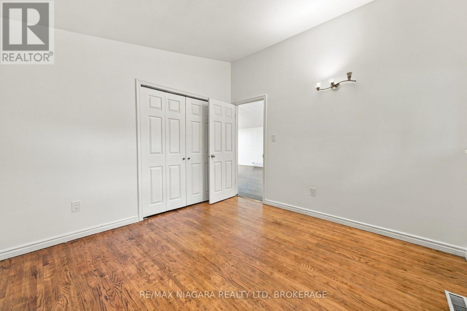 8 North Crescent Drive N, Welland, Ontario  L3B 5L2 - Photo 11 - X13809810