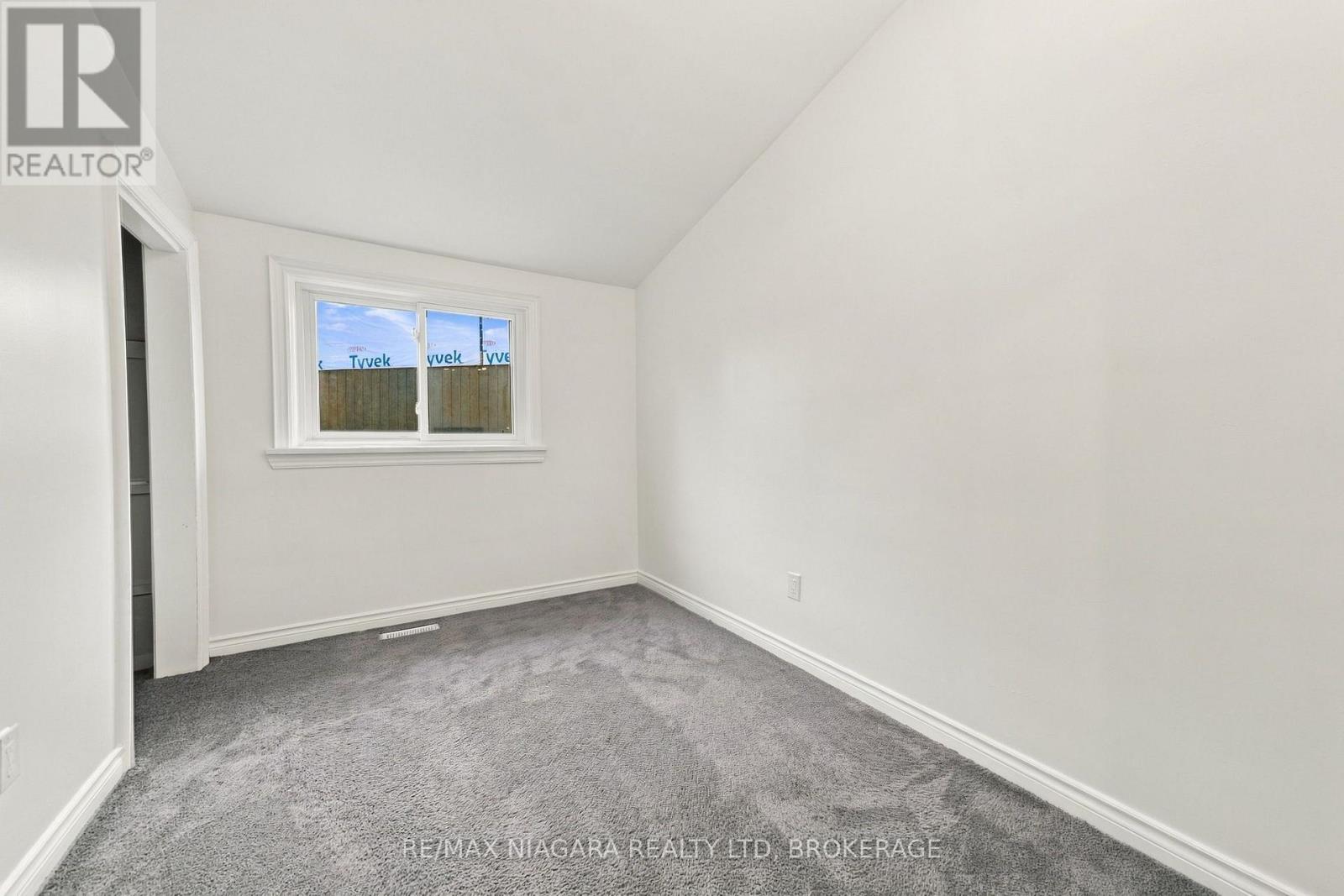 8 North Crescent Drive N, Welland, Ontario  L3B 5L2 - Photo 13 - X13809810