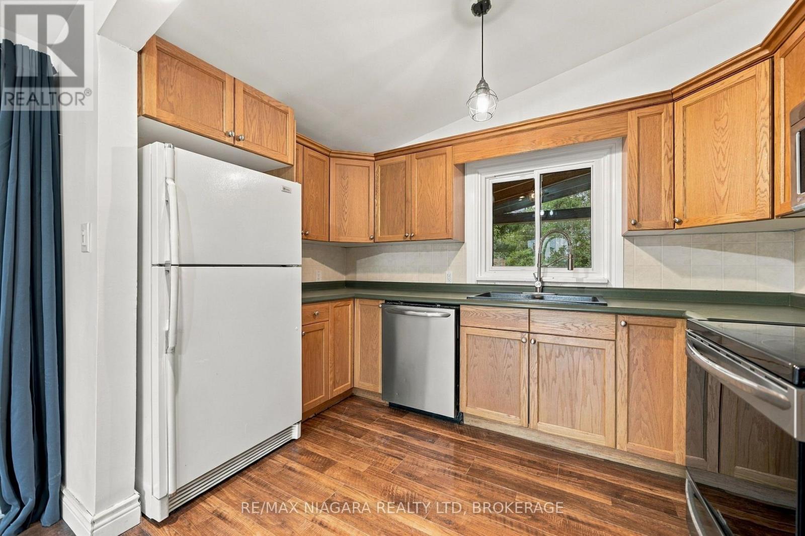 8 North Crescent Drive N, Welland, Ontario  L3B 5L2 - Photo 8 - X13809810