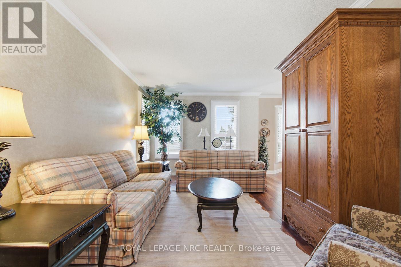 92 Larchwood Circle, Welland, Ontario  L3C 6T3 - Photo 7 - X13810630