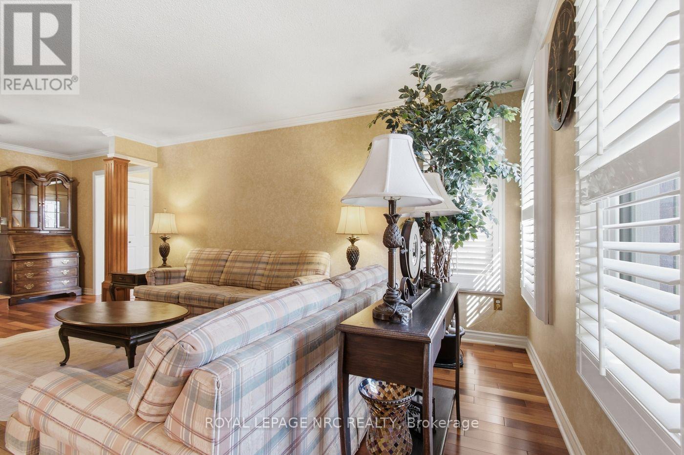 92 Larchwood Circle, Welland, Ontario  L3C 6T3 - Photo 8 - X13810630