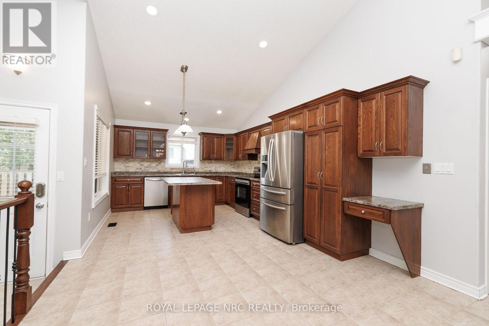 8532 Heikoop Crescent, Niagara Falls, Ontario  L2H 3J7 - Photo 22 - X13810842