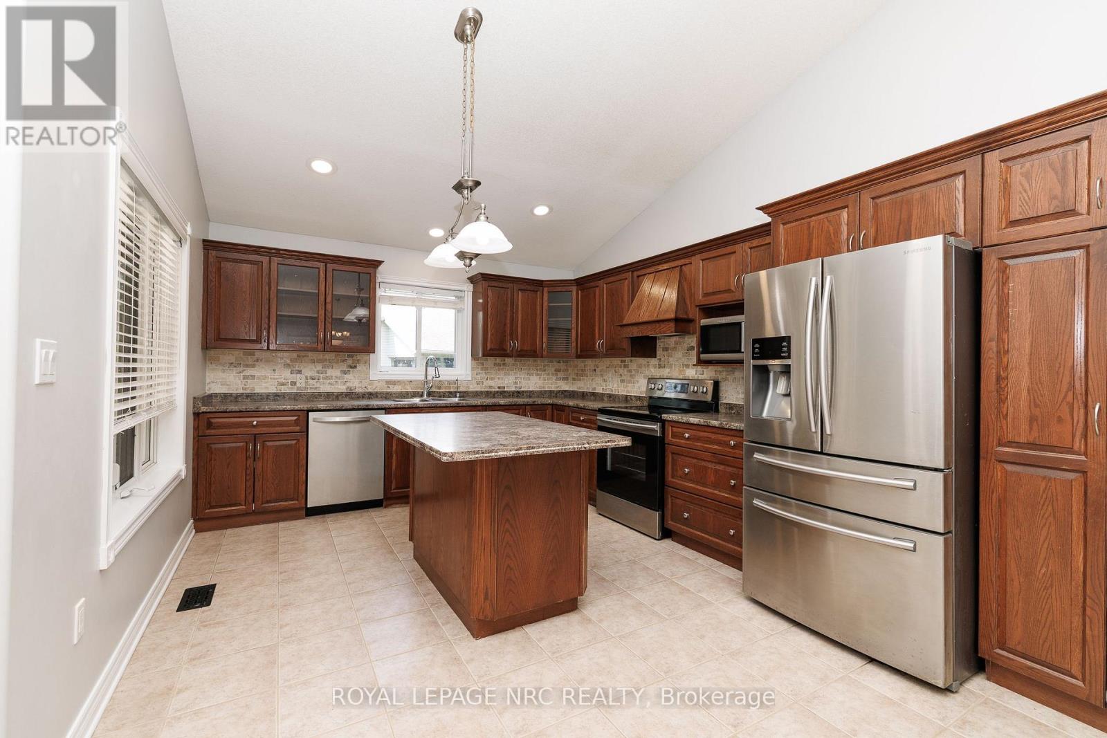 8532 Heikoop Crescent, Niagara Falls, Ontario  L2H 3J7 - Photo 23 - X13810842