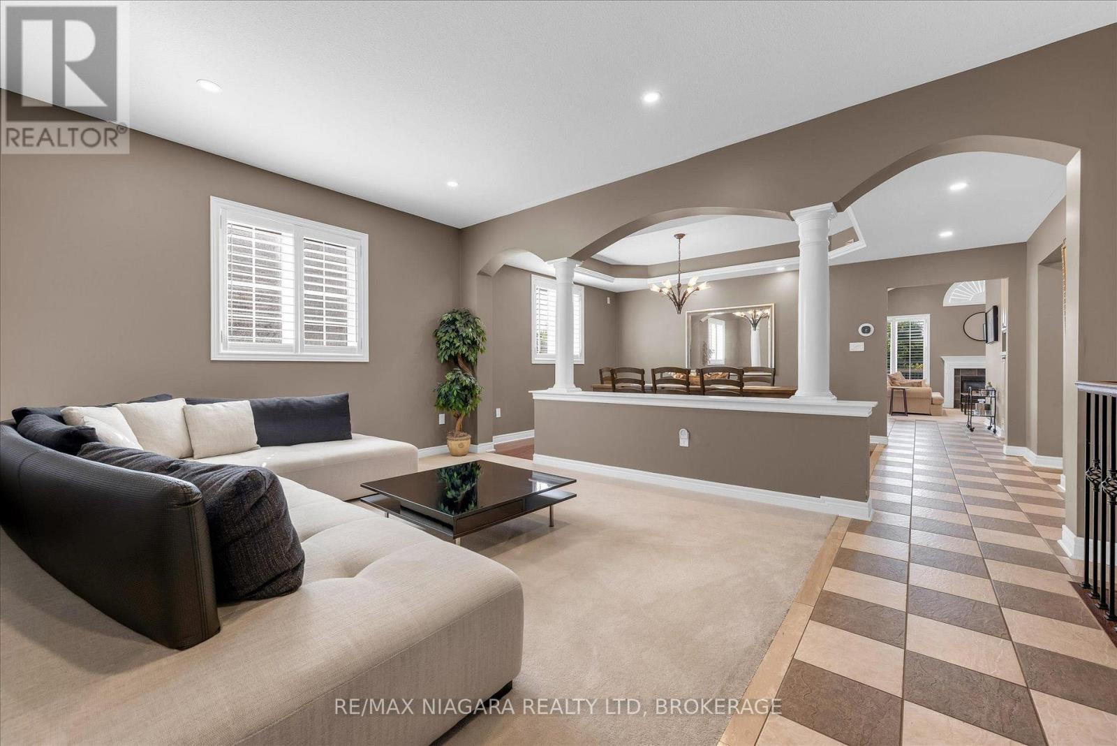 404 Wright Crescent, Niagara-On-The-Lake, Ontario  L0S 1J0 - Photo 3 - X13810910