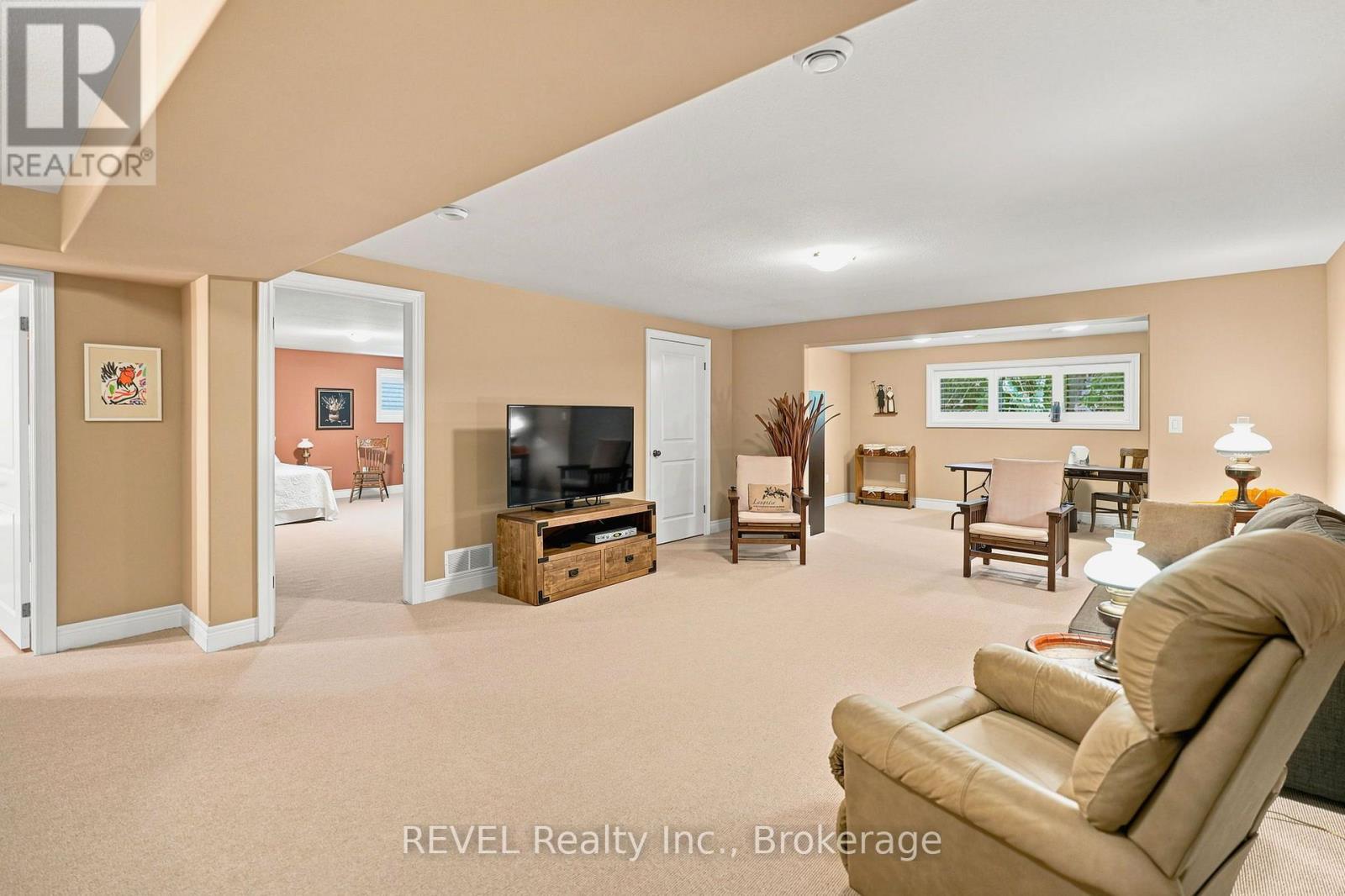 90 Sunrise Court, Fort Erie, Ontario  L0S 1N0 - Photo 28 - X13811800