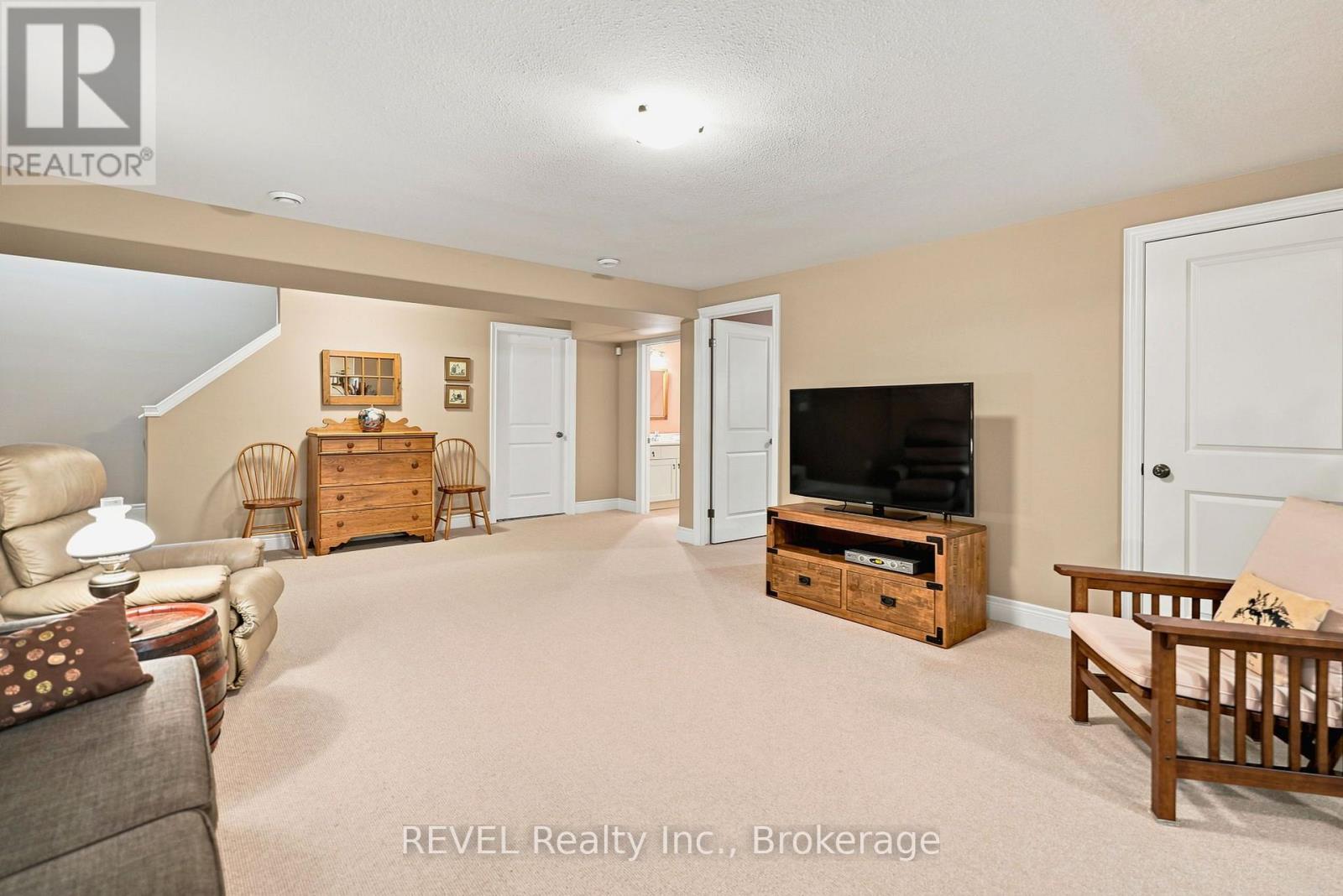 90 Sunrise Court, Fort Erie, Ontario  L0S 1N0 - Photo 29 - X13811800