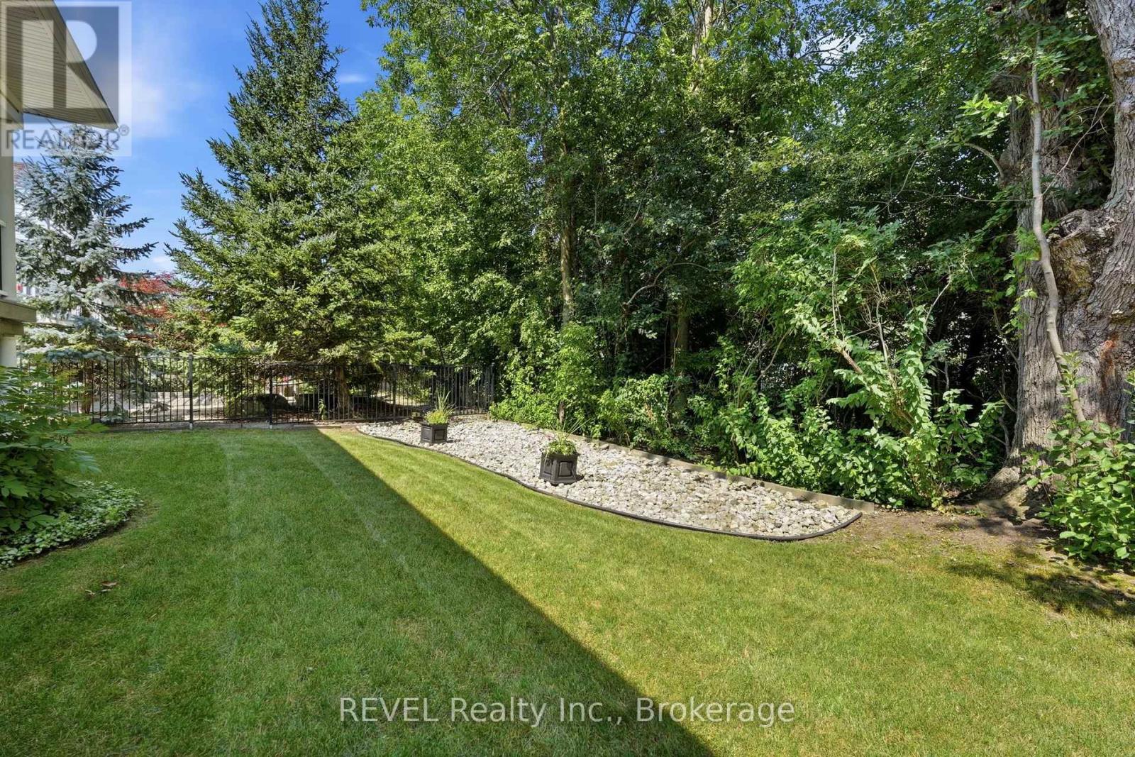 90 Sunrise Court, Fort Erie, Ontario  L0S 1N0 - Photo 39 - X13811800