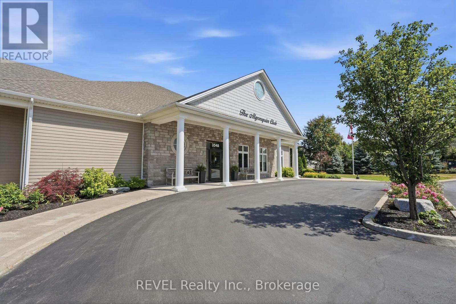 90 Sunrise Court, Fort Erie, Ontario  L0S 1N0 - Photo 41 - X13811800