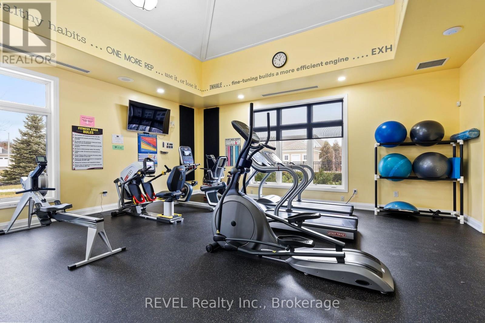 90 Sunrise Court, Fort Erie, Ontario  L0S 1N0 - Photo 47 - X13811800