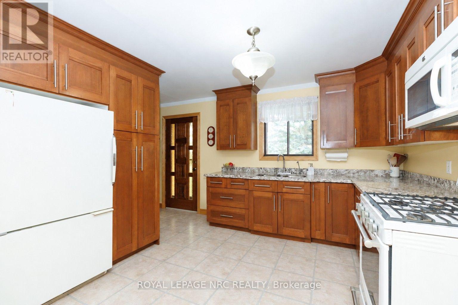 647 Chippawa Road, Port Colborne, Ontario  L3K 5V5 - Photo 15 - X13812160