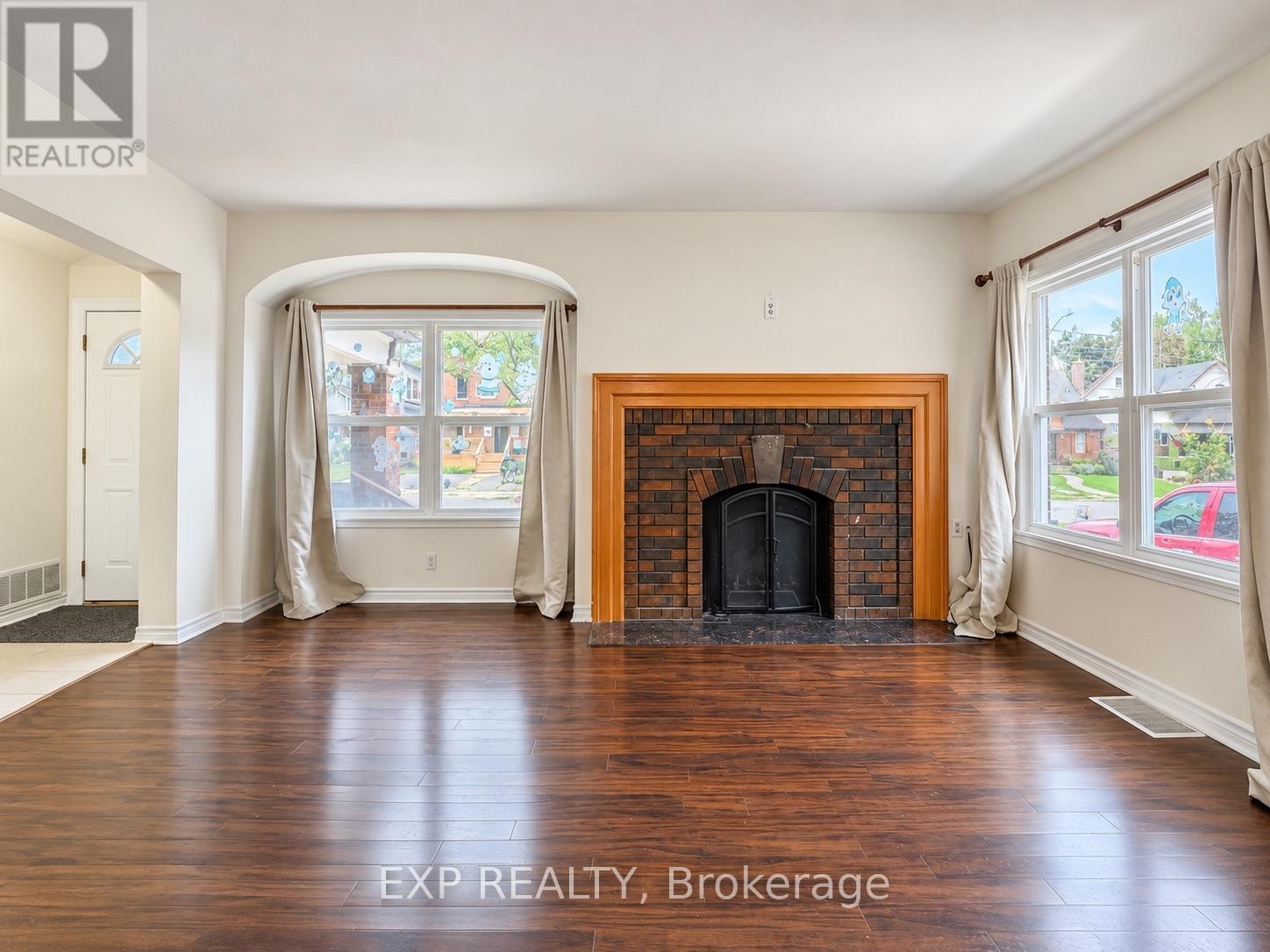 4883 Simcoe Street, Niagara Falls, Ontario  L2E 1V8 - Photo 10 - X13812722