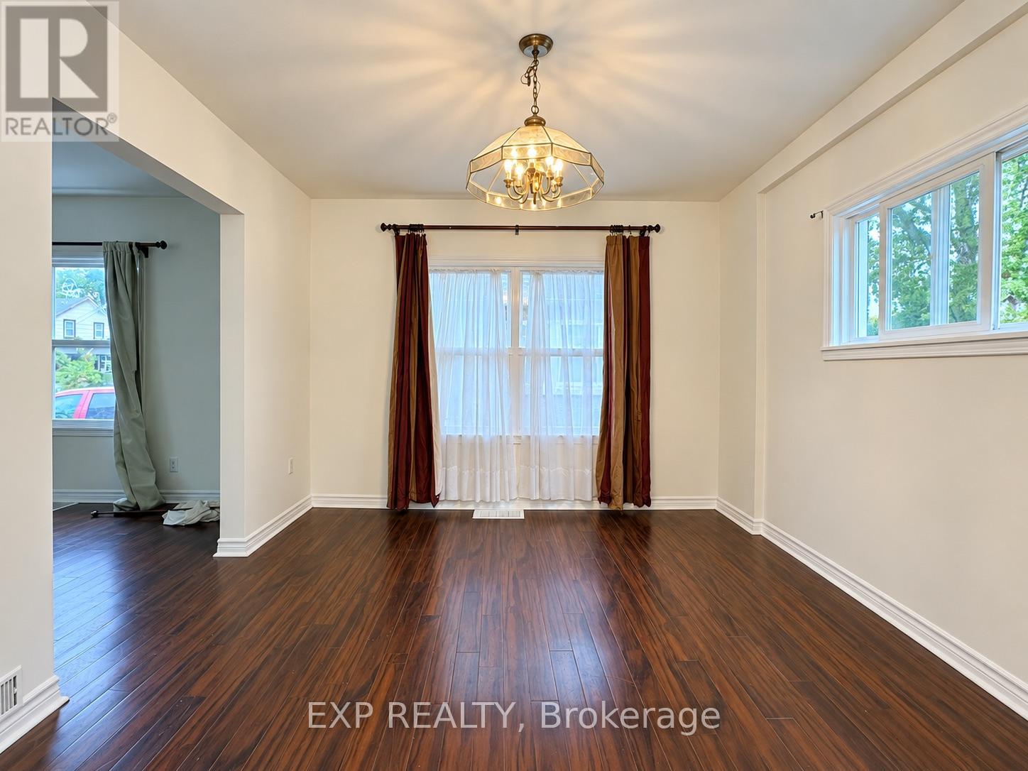 4883 Simcoe Street, Niagara Falls, Ontario  L2E 1V8 - Photo 11 - X13812722