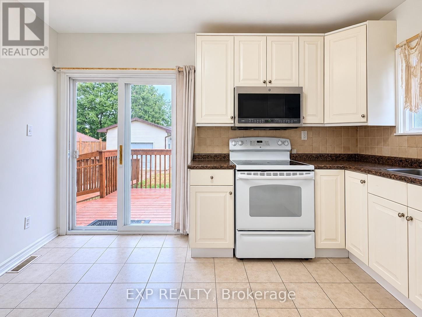 4883 Simcoe Street, Niagara Falls, Ontario  L2E 1V8 - Photo 15 - X13812722