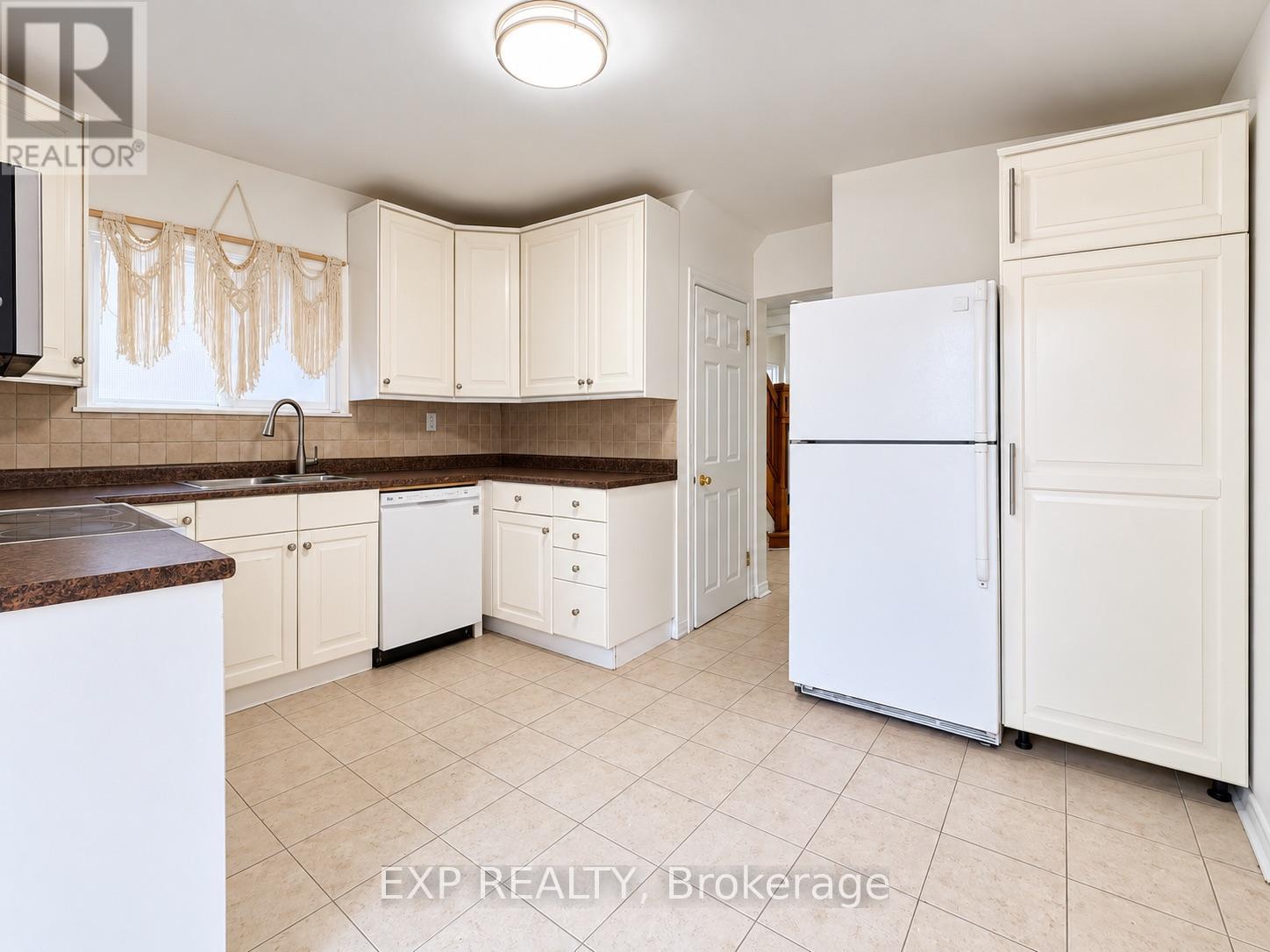 4883 Simcoe Street, Niagara Falls, Ontario  L2E 1V8 - Photo 17 - X13812722