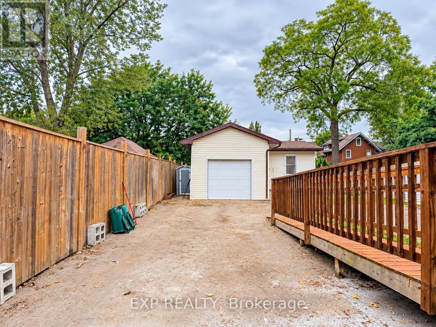 4883 Simcoe Street, Niagara Falls, Ontario  L2E 1V8 - Photo 32 - X13812722